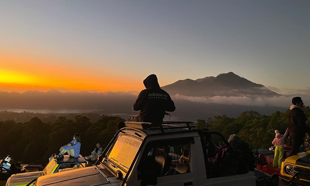 Sunrise Jeep Tour