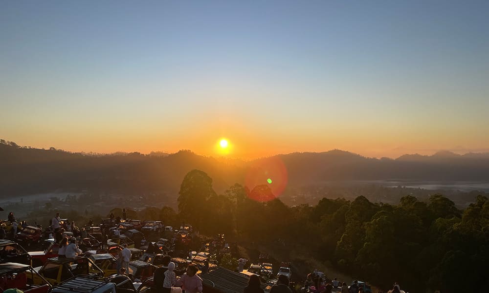 Sunrise Jeep Tour